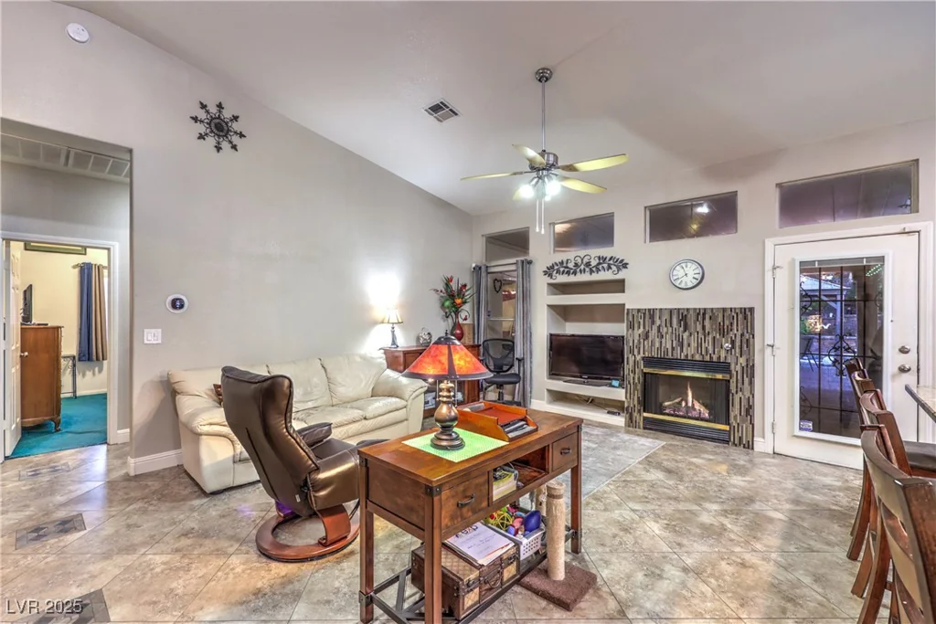 1707 Golden Vista, Las Vegas, NV 89123