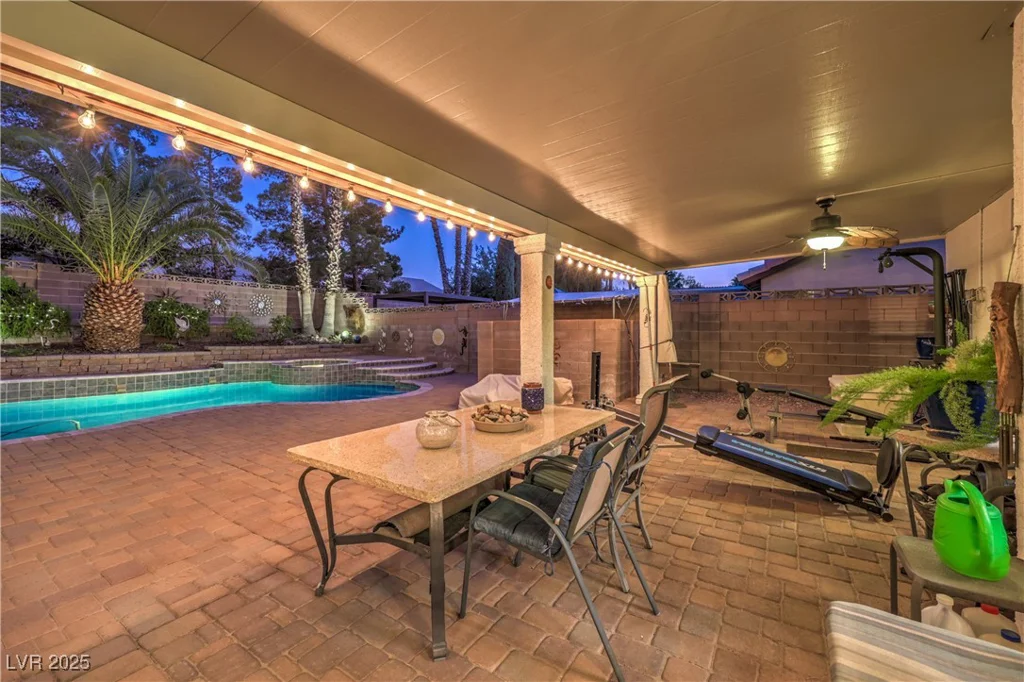 1707 Golden Vista, Las Vegas, NV 89123