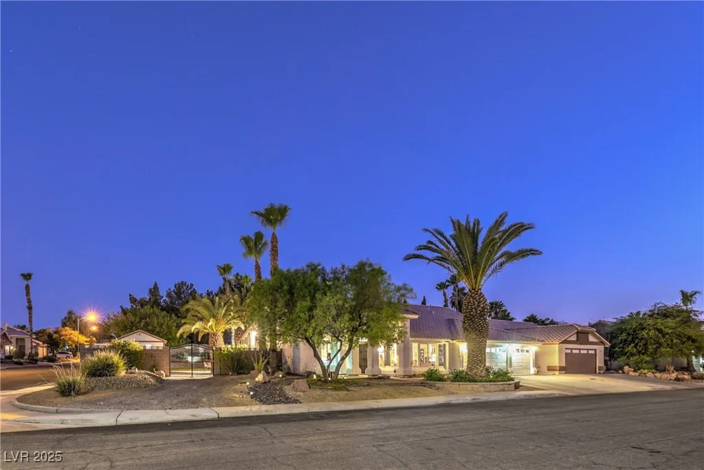 1707 Golden Vista, Las Vegas, NV 89123