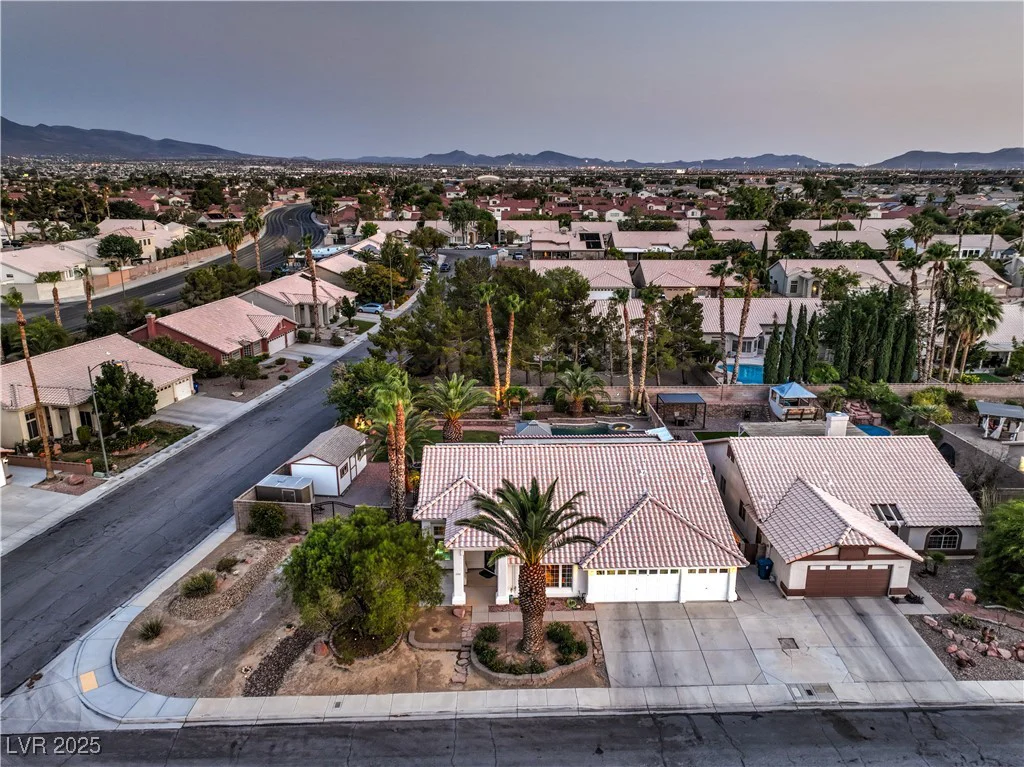 1707 Golden Vista, Las Vegas, NV 89123