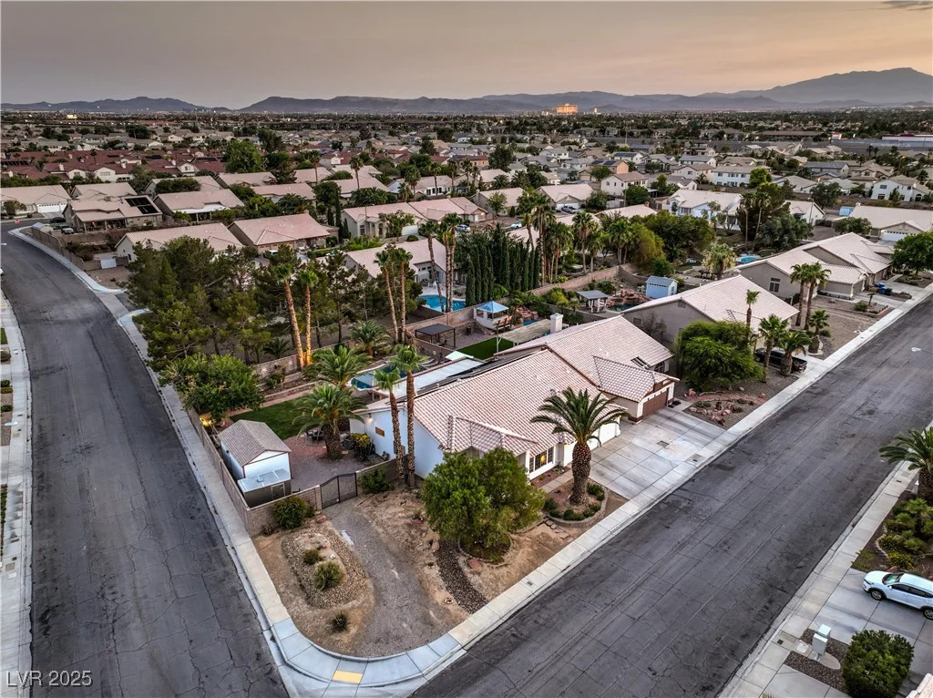 1707 Golden Vista, Las Vegas, NV 89123