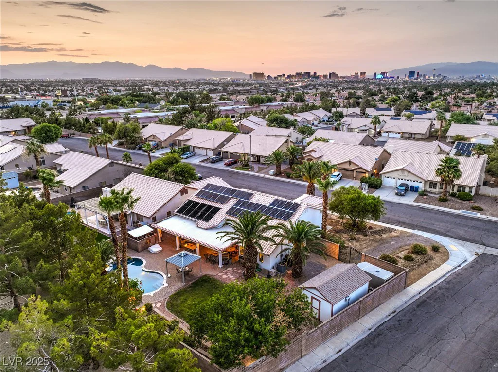 1707 Golden Vista, Las Vegas, NV 89123