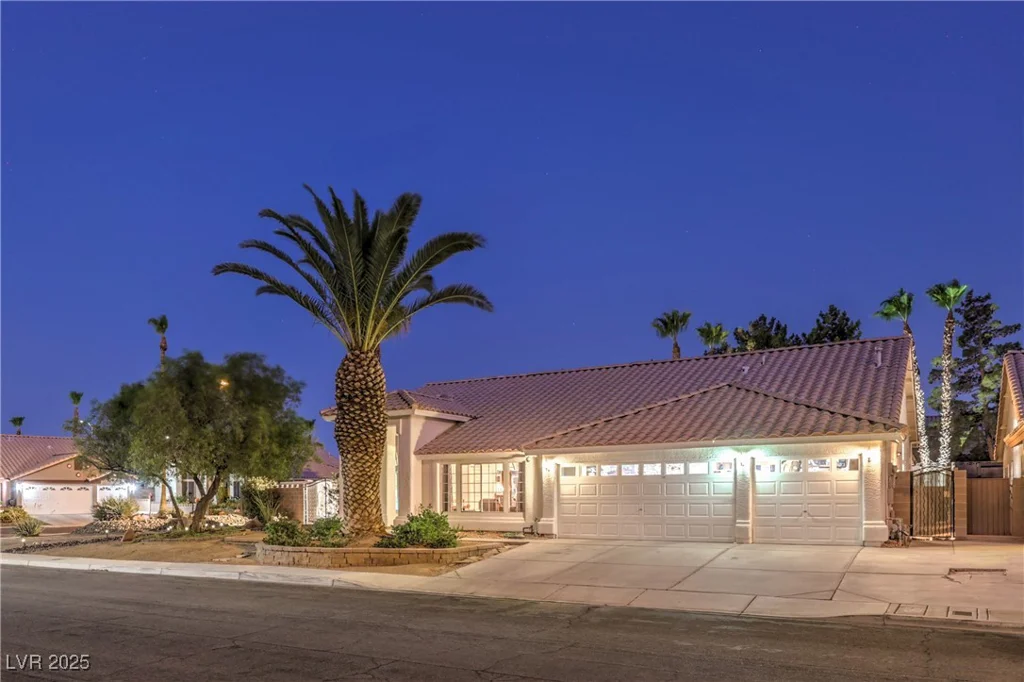 1707 Golden Vista, Las Vegas, NV 89123