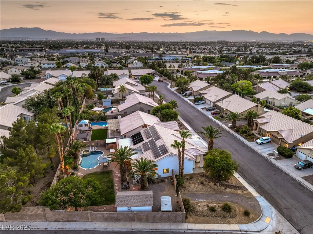 1707 Golden Vista, Las Vegas, NV 89123