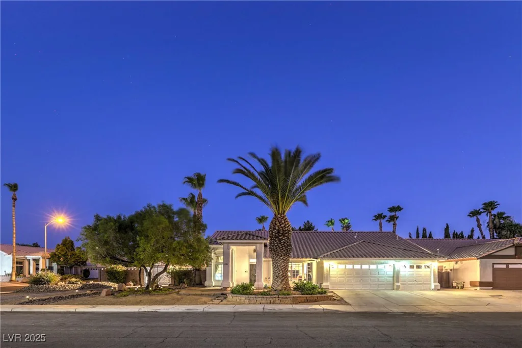 1707 Golden Vista, Las Vegas, NV 89123
