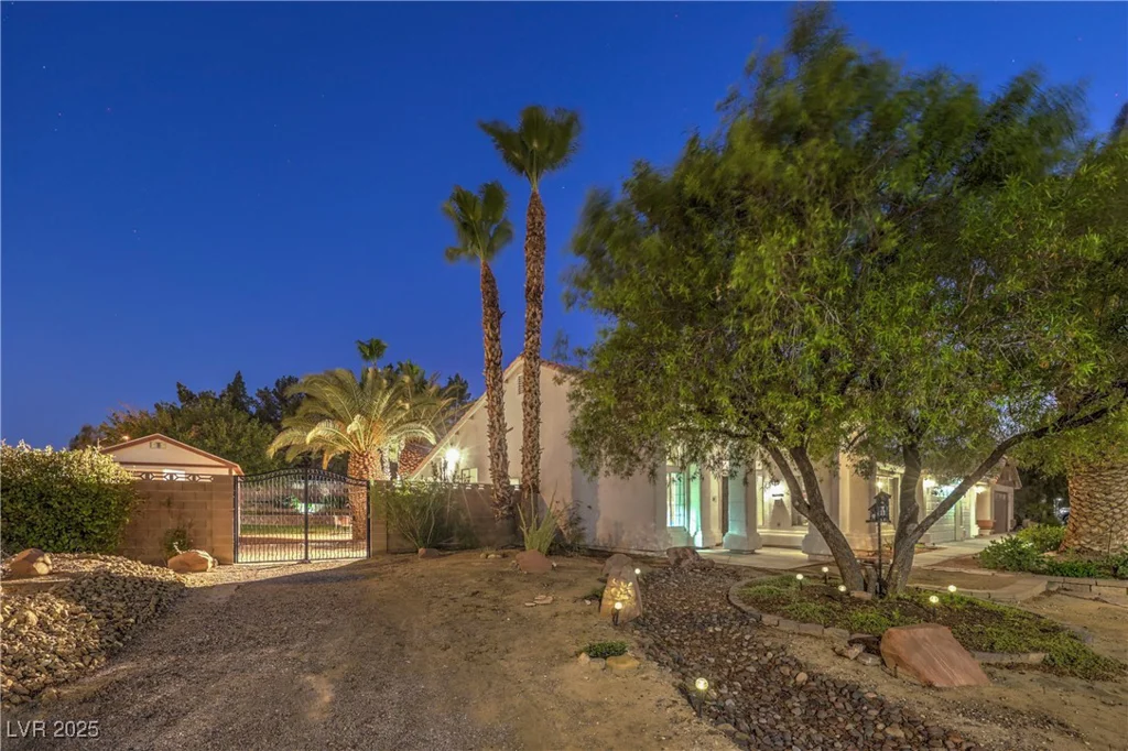 1707 Golden Vista, Las Vegas, NV 89123