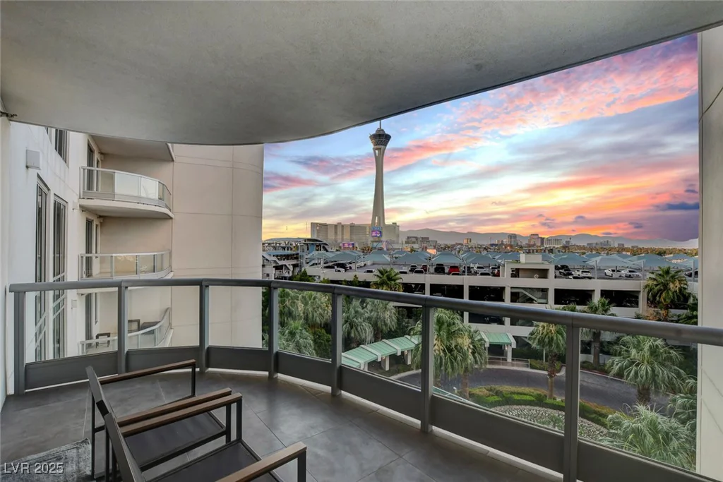 222 Karen, Las Vegas, NV 89109