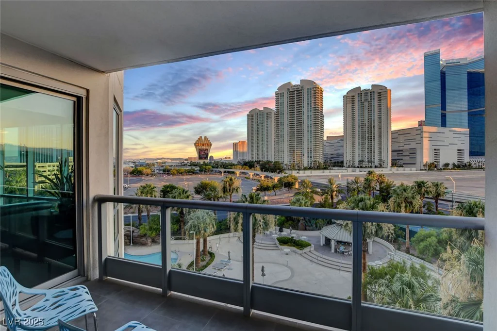 222 Karen, Las Vegas, NV 89109
