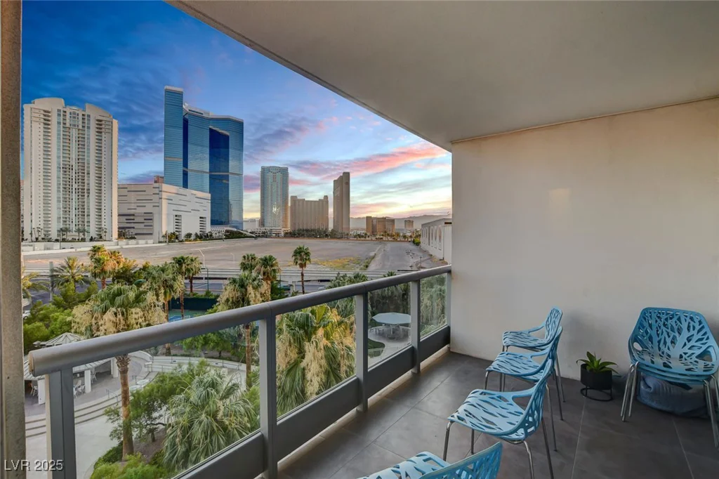 222 Karen, Las Vegas, NV 89109
