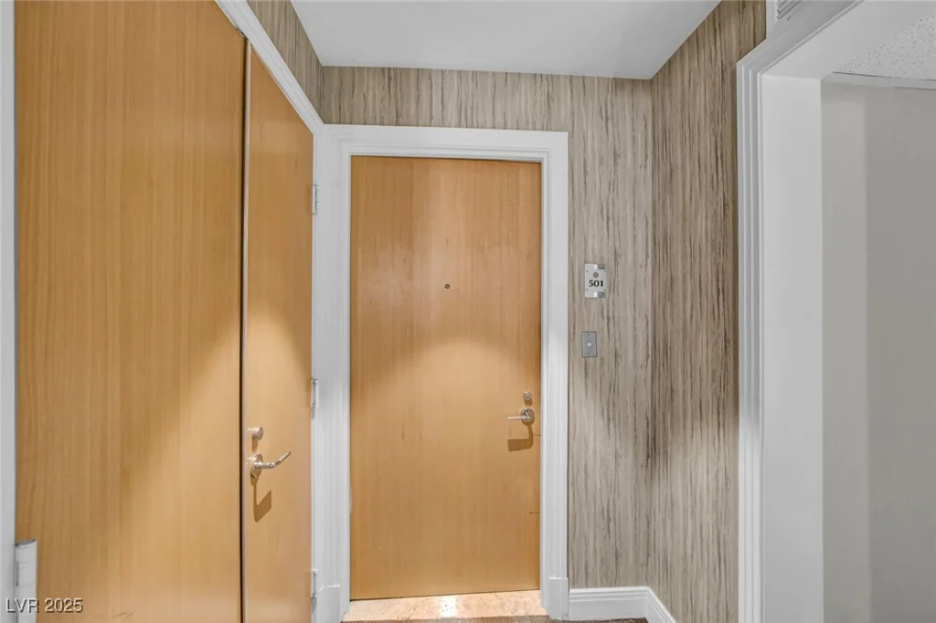 222 Karen, Las Vegas, NV 89109