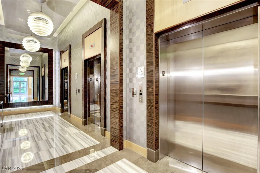 222 Karen, Las Vegas, NV 89109