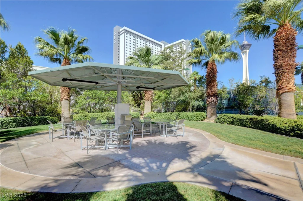 222 Karen, Las Vegas, NV 89109
