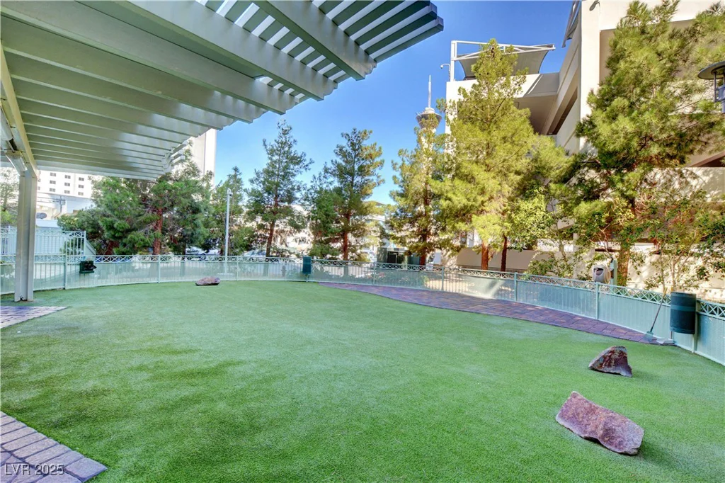 222 Karen, Las Vegas, NV 89109