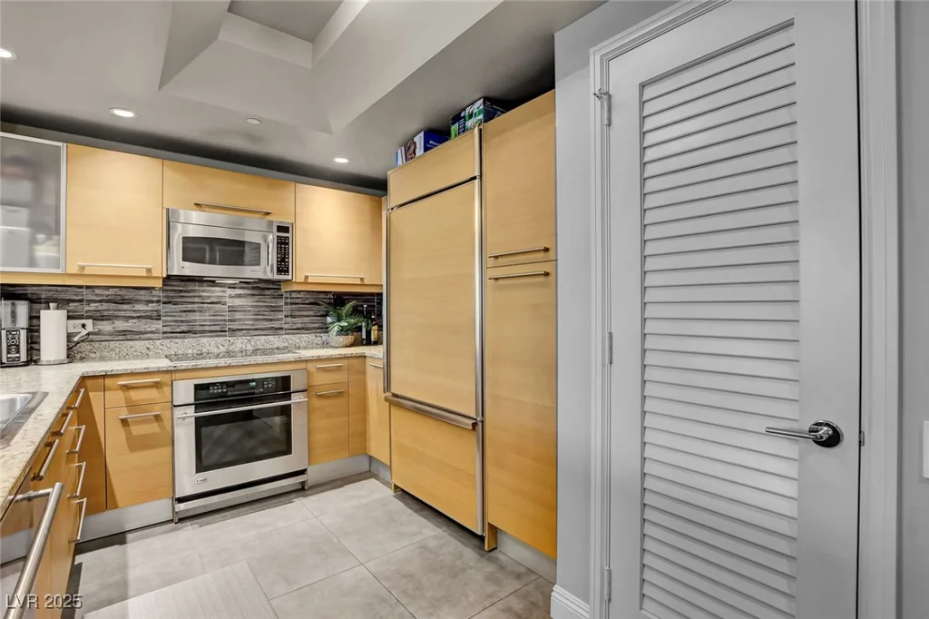 222 Karen, Las Vegas, NV 89109