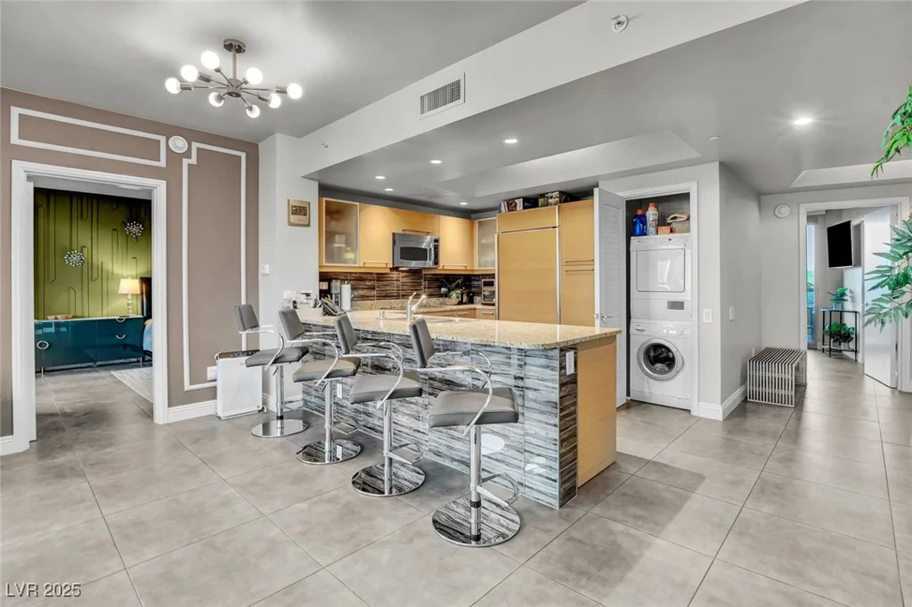 222 Karen, Las Vegas, NV 89109
