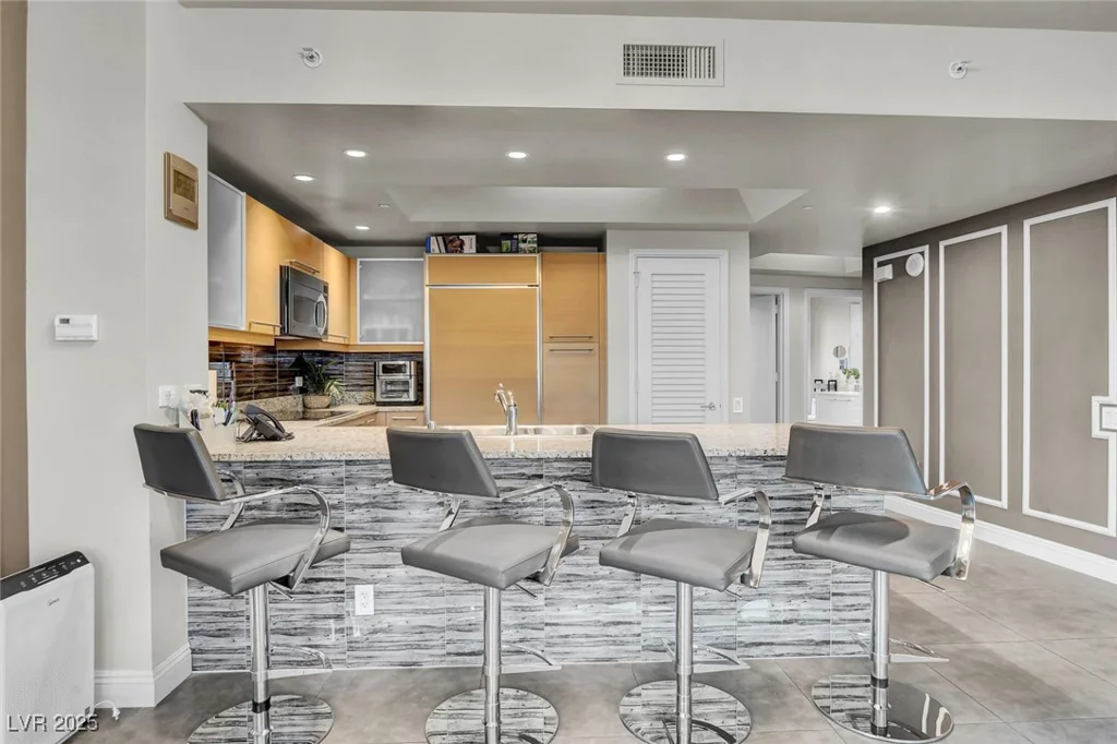 222 Karen, Las Vegas, NV 89109