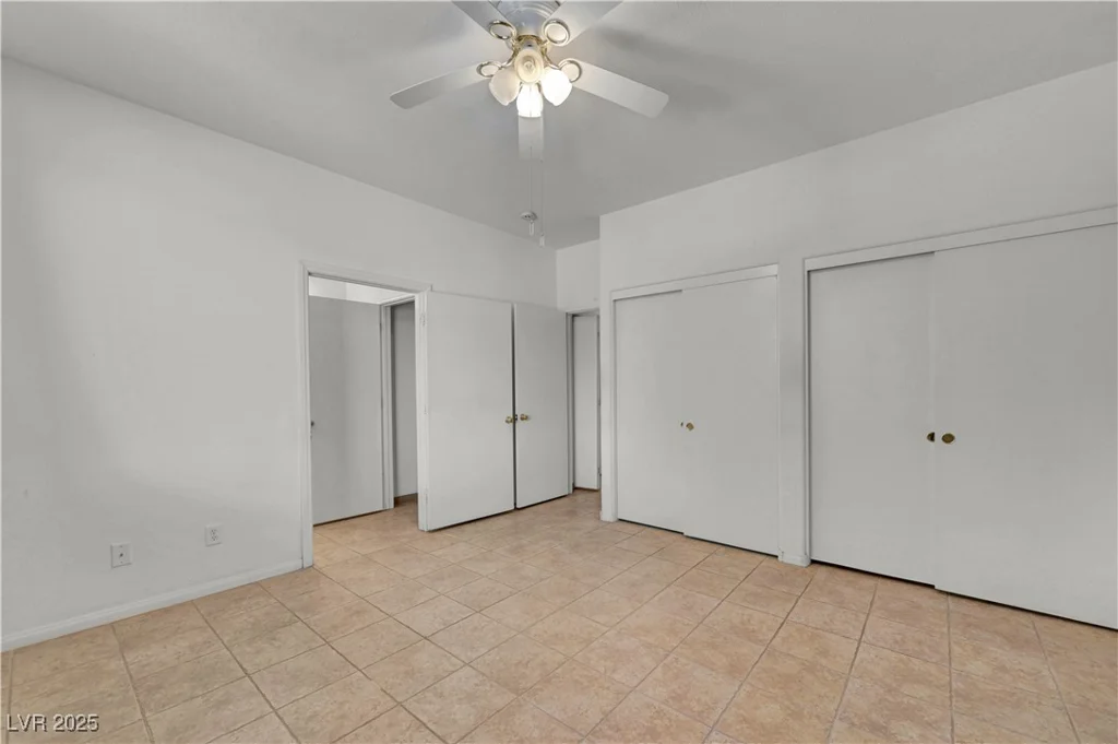 301 Sonoma Valley, Las Vegas, NV 89144