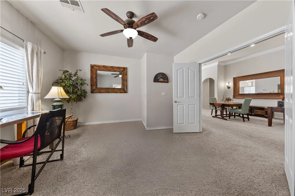 11127 River Hills, Las Vegas, NV 89135