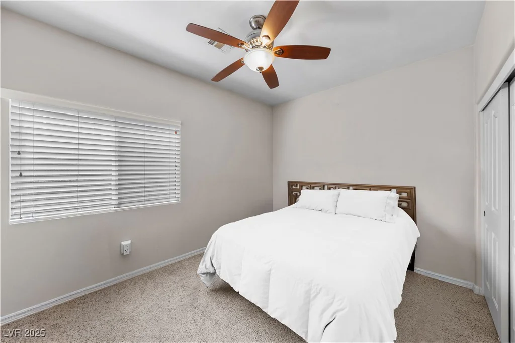 11127 River Hills, Las Vegas, NV 89135