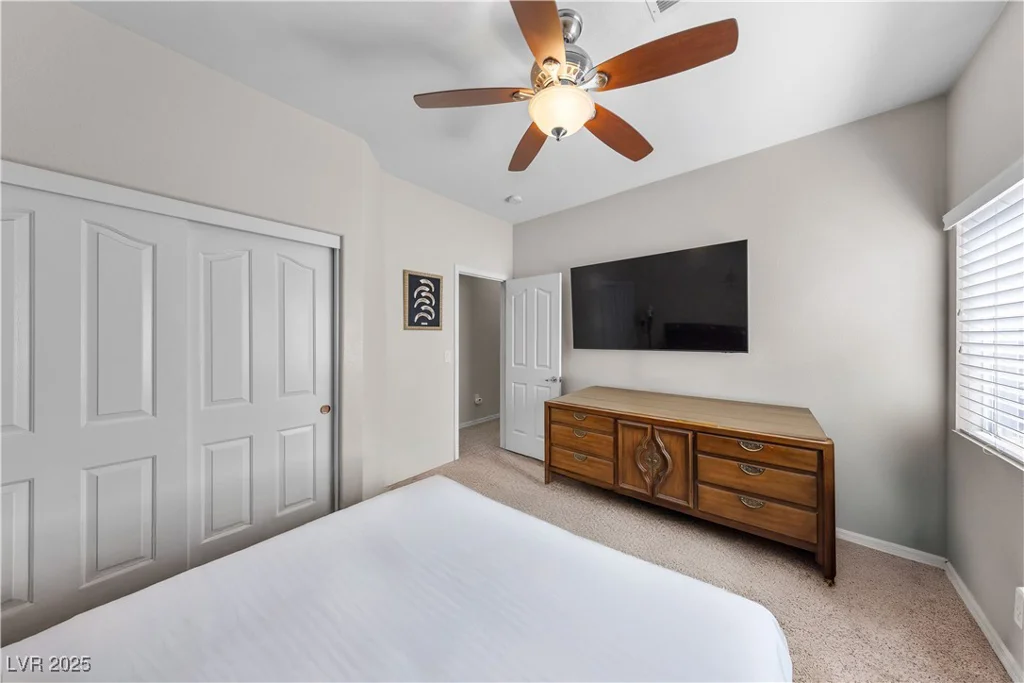 11127 River Hills, Las Vegas, NV 89135