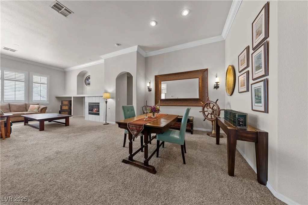 11127 River Hills, Las Vegas, NV 89135