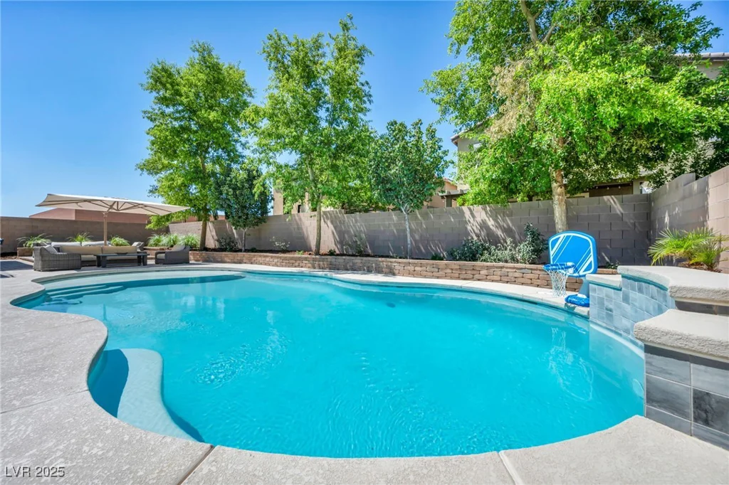 3490 Haleh, Las Vegas, NV 89141