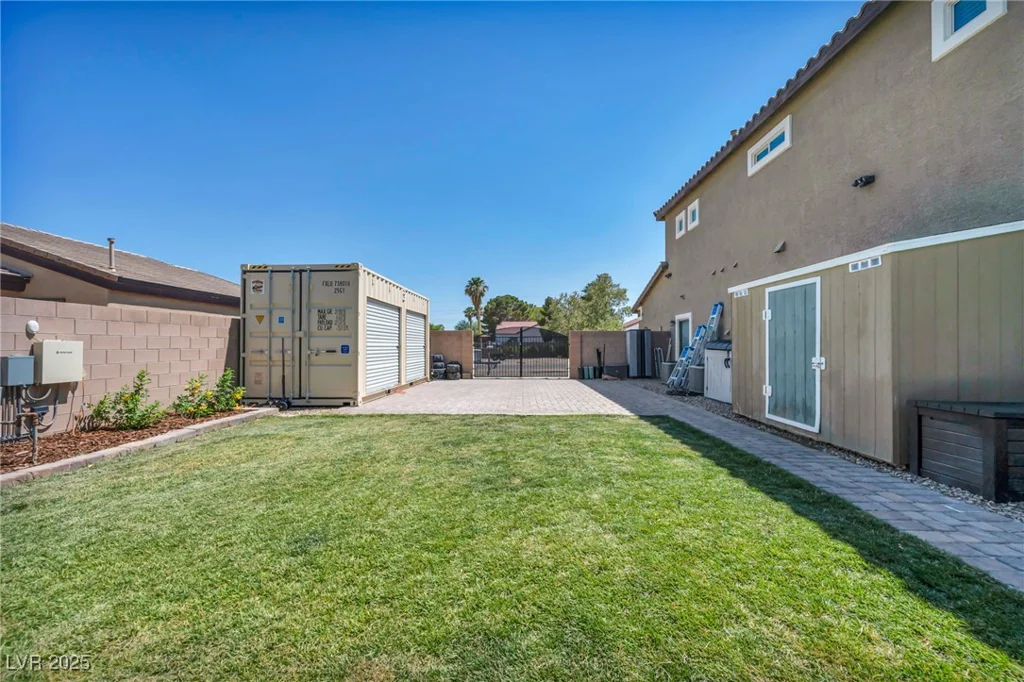3490 Haleh, Las Vegas, NV 89141