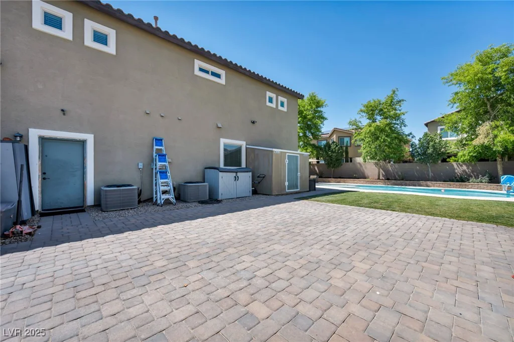 3490 Haleh, Las Vegas, NV 89141