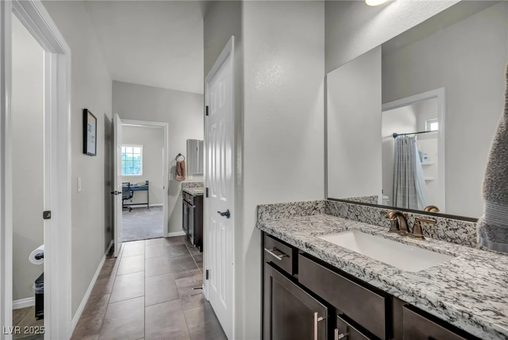 3490 Haleh, Las Vegas, NV 89141