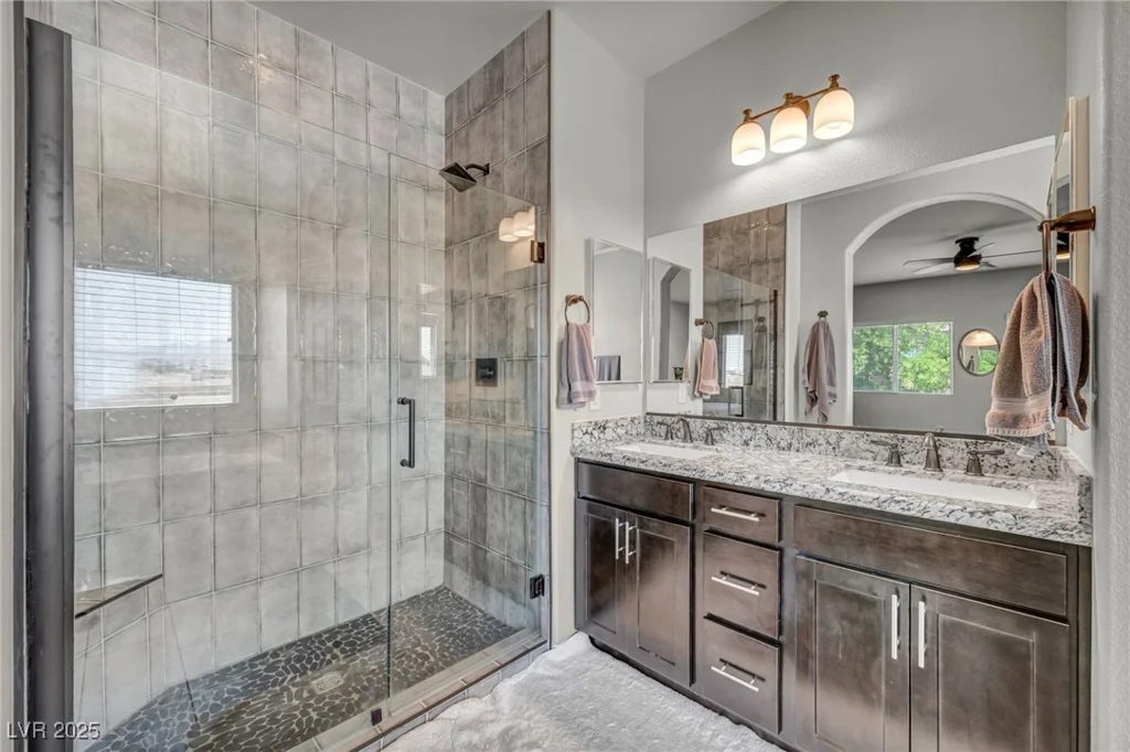 3490 Haleh, Las Vegas, NV 89141