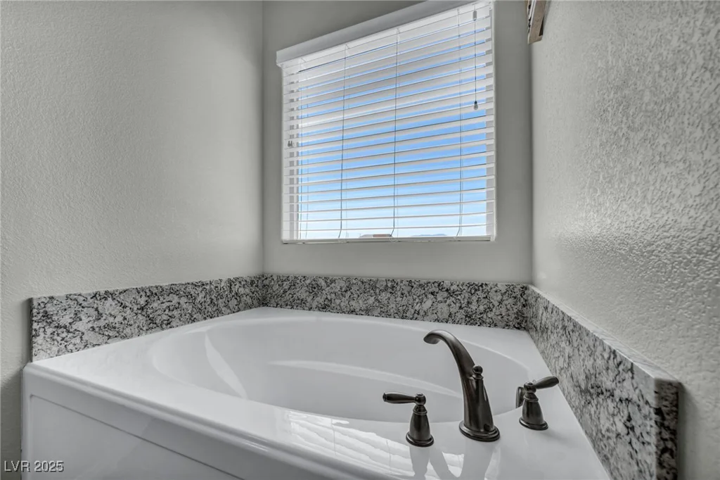 3490 Haleh, Las Vegas, NV 89141