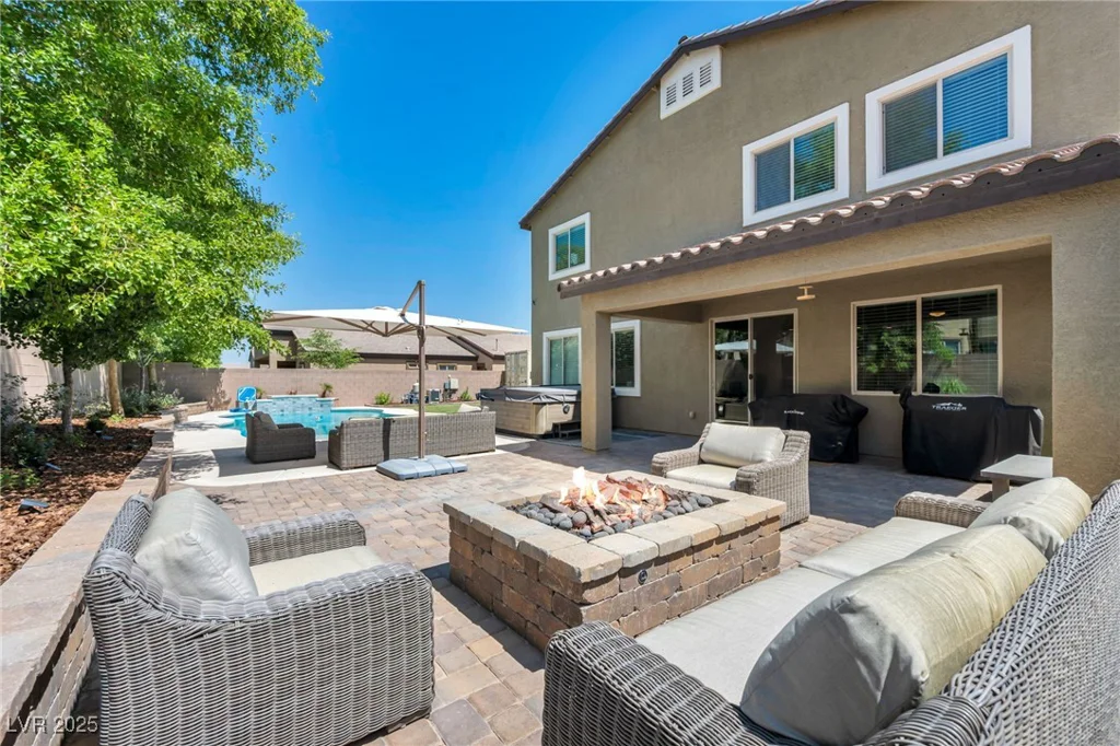 3490 Haleh, Las Vegas, NV 89141