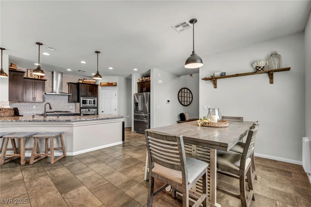 3490 Haleh, Las Vegas, NV 89141