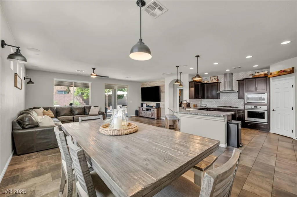 3490 Haleh, Las Vegas, NV 89141