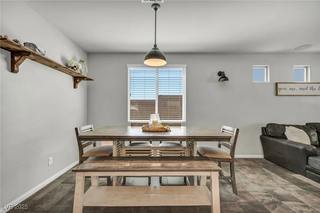 3490 Haleh, Las Vegas, NV 89141