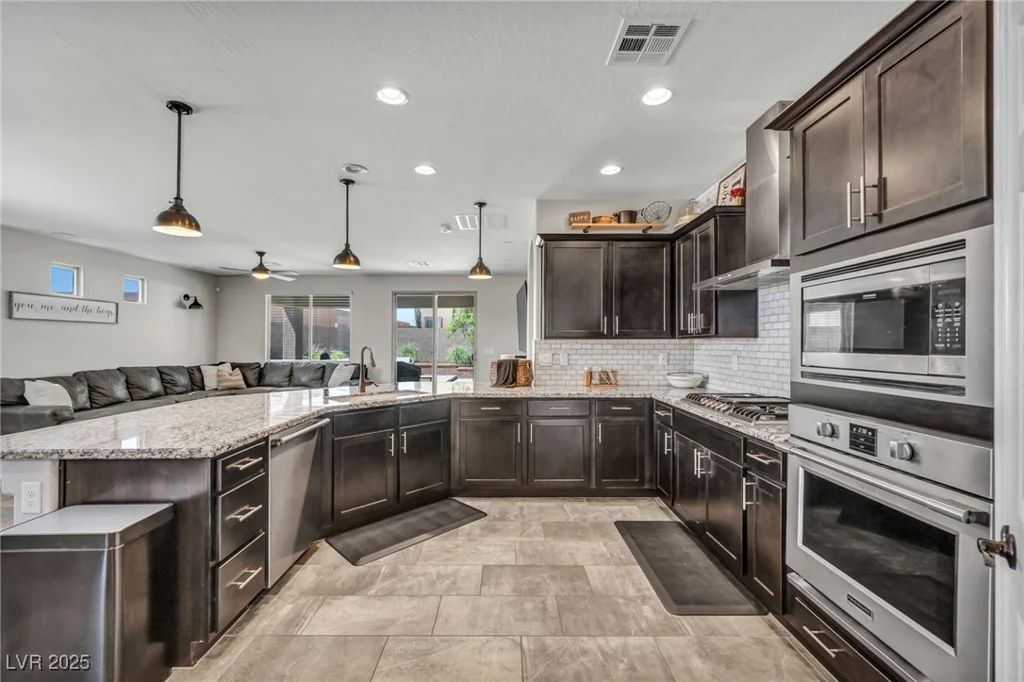 3490 Haleh, Las Vegas, NV 89141