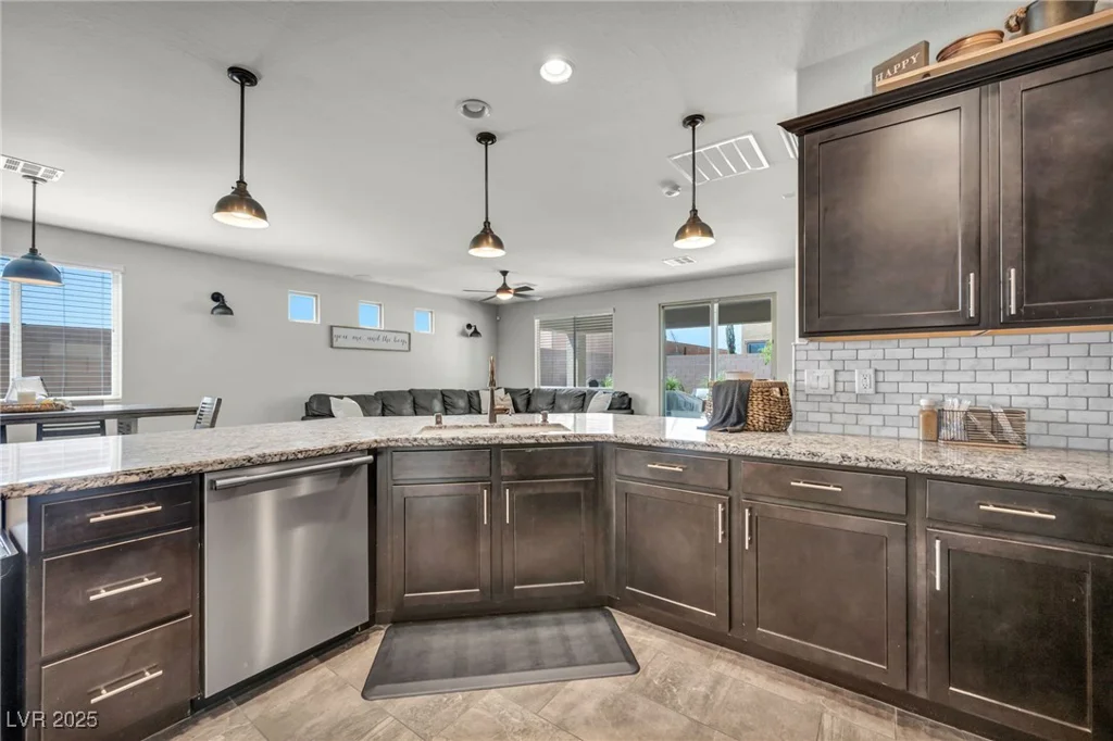 3490 Haleh, Las Vegas, NV 89141