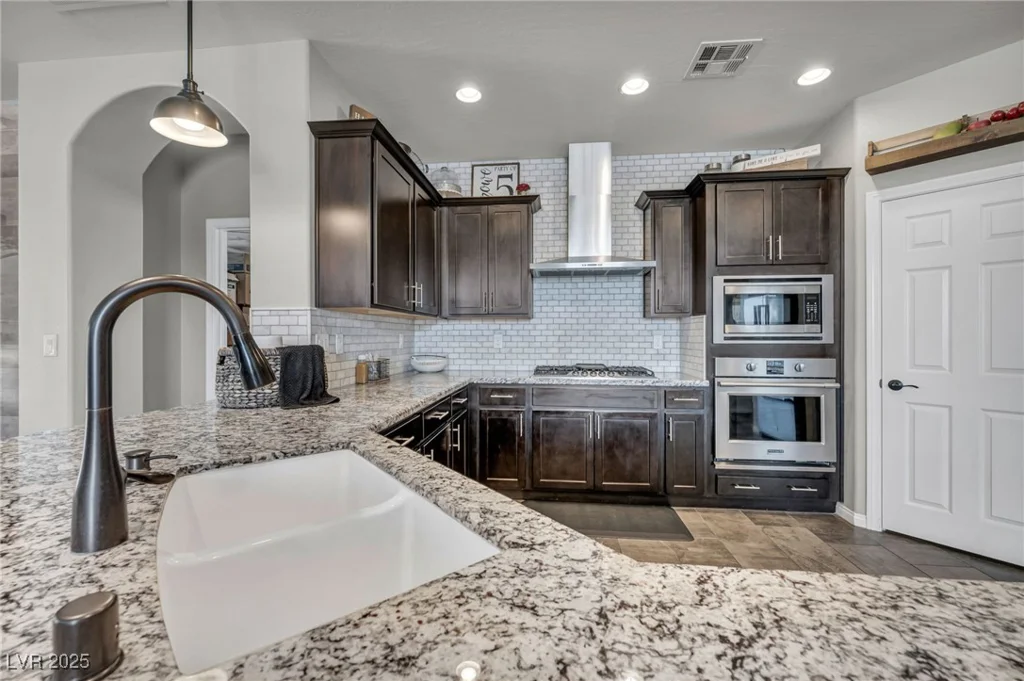 3490 Haleh, Las Vegas, NV 89141