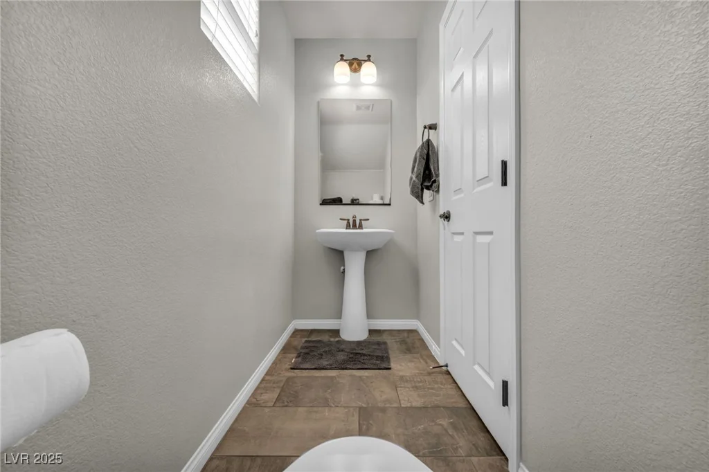 3490 Haleh, Las Vegas, NV 89141