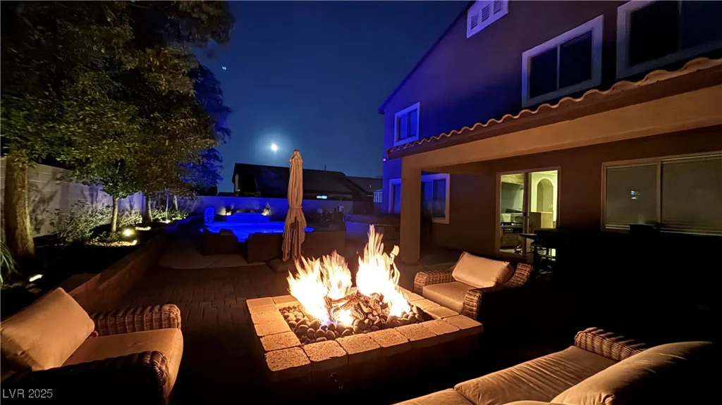 3490 Haleh, Las Vegas, NV 89141