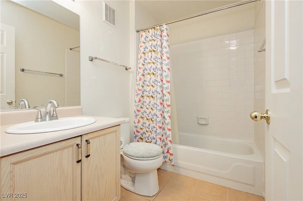 917 Grammy, Las Vegas, NV 89145