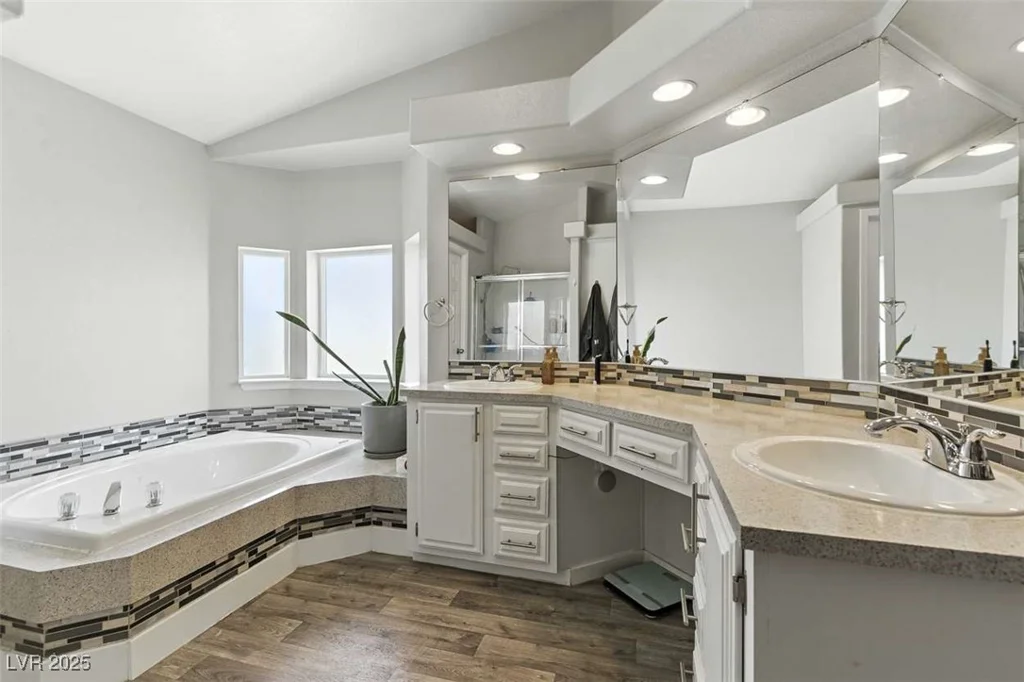 3551 Tahachapi, Pahrump, NV 89048