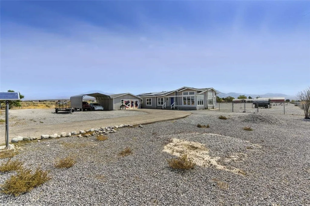 3551 Tahachapi, Pahrump, NV 89048