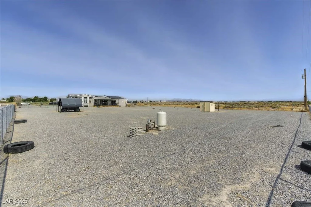 3551 Tahachapi, Pahrump, NV 89048