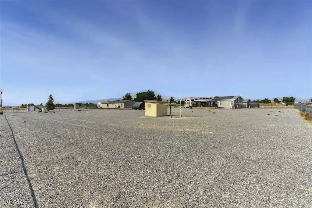 3551 Tahachapi, Pahrump, NV 89048