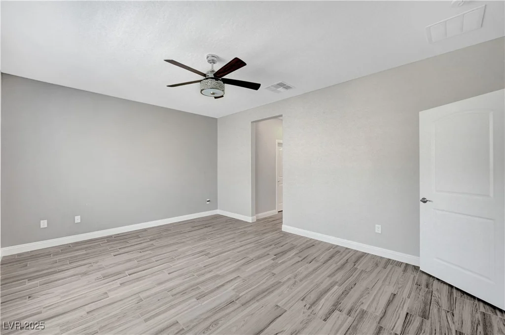 2238 Thelen, North Las Vegas, NV 89086