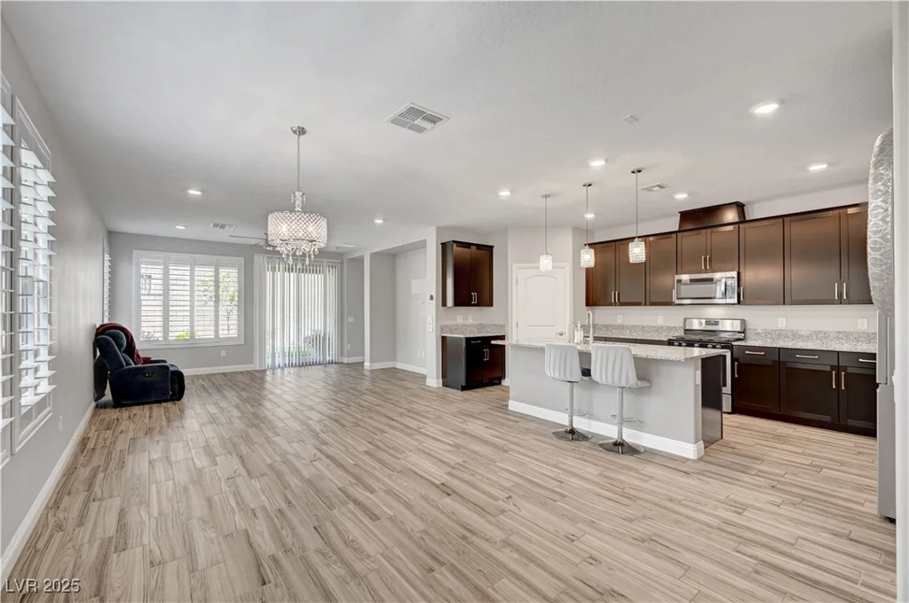 2238 Thelen, North Las Vegas, NV 89086