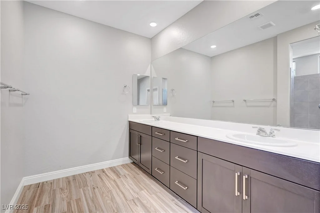 2238 Thelen, North Las Vegas, NV 89086