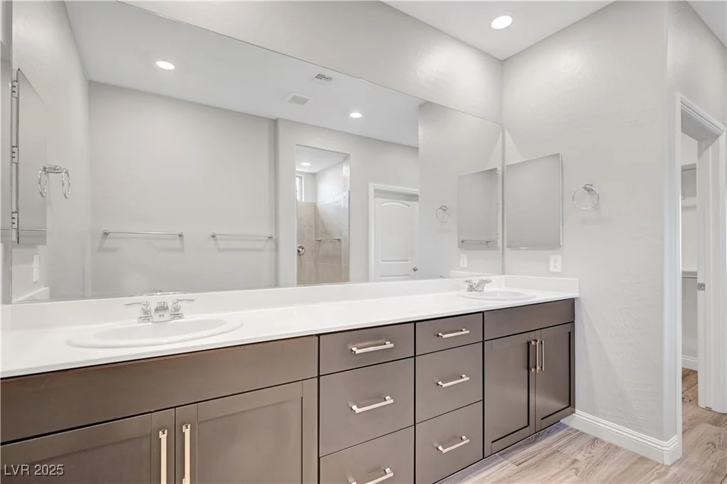 2238 Thelen, North Las Vegas, NV 89086