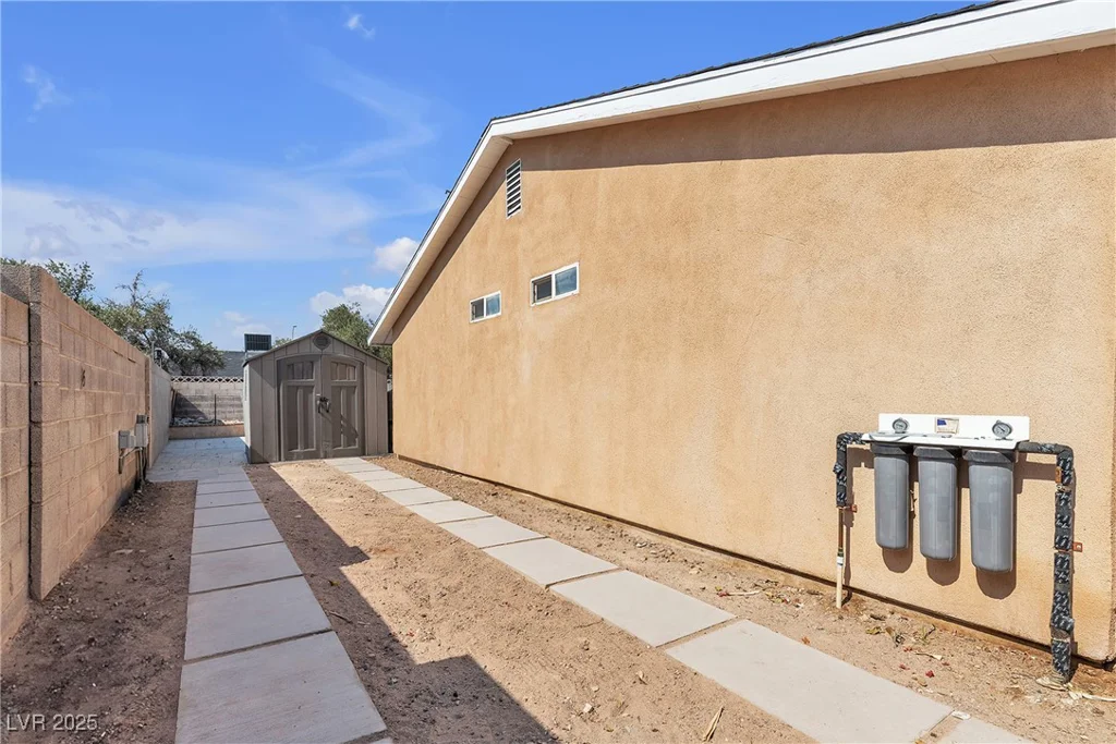 5812 Maynard, Las Vegas, NV 89108